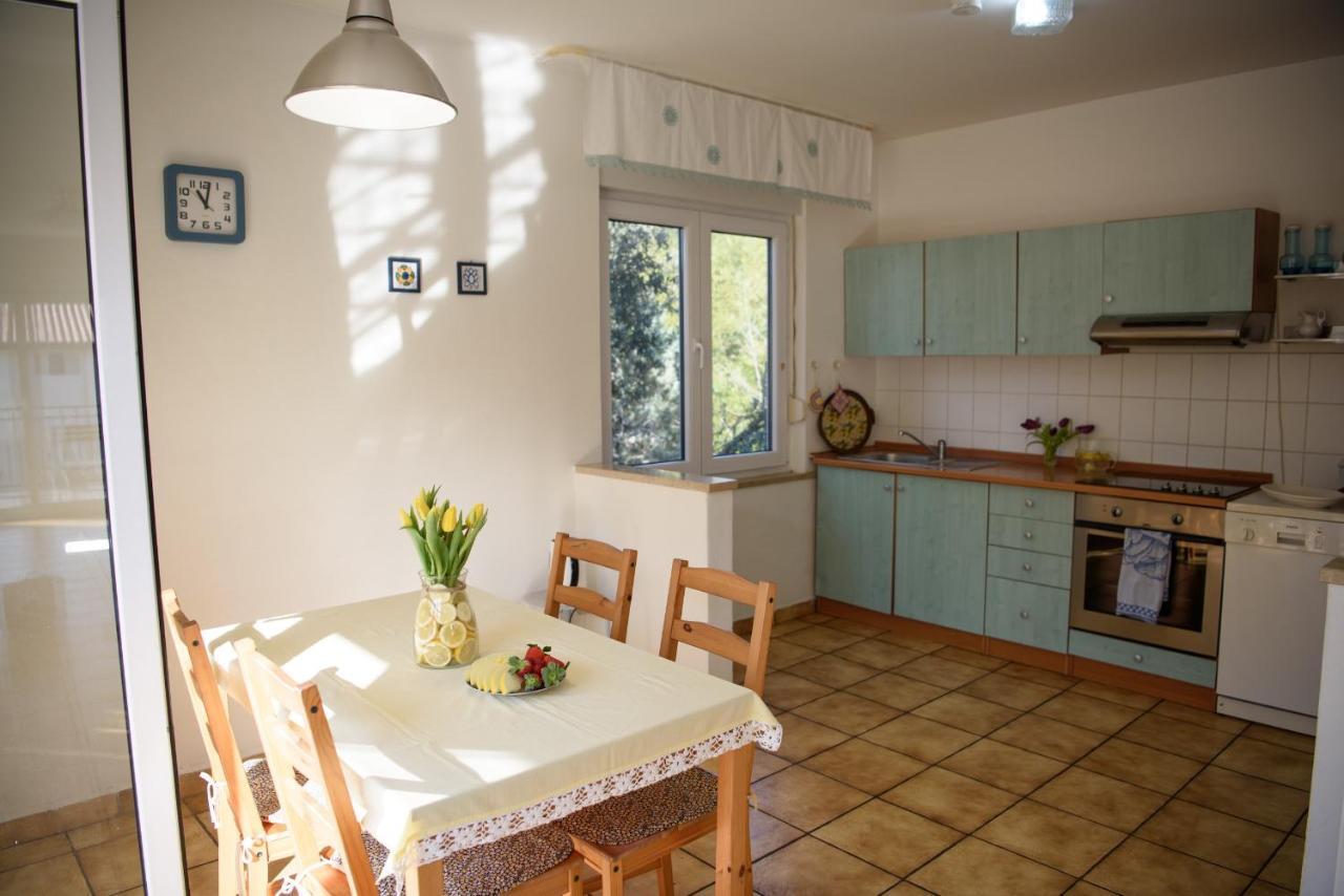 Villa Claudia Lemon Appartment Премантура Екстер'єр фото
